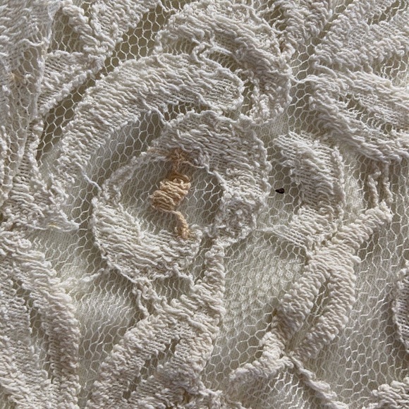 White lace dress - Picture 2 of 3